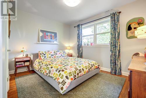 2301 Woodward Avenue, Burlington, ON - Indoor Photo Showing Bedroom