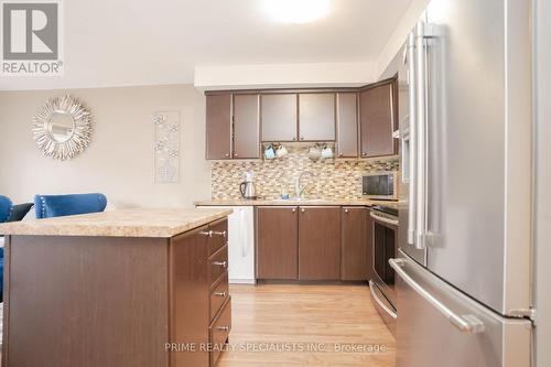 80 - 20 Mcconkey Crescent, Brant, ON - Indoor Photo Showing Kitchen With Upgraded Kitchen