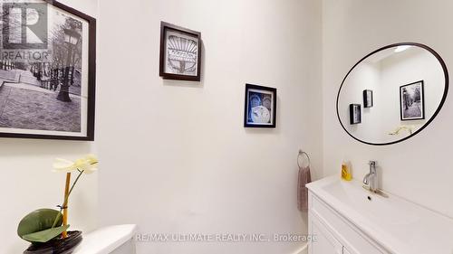 70 Argyle Street, Stratford, ON - Indoor Photo Showing Bathroom