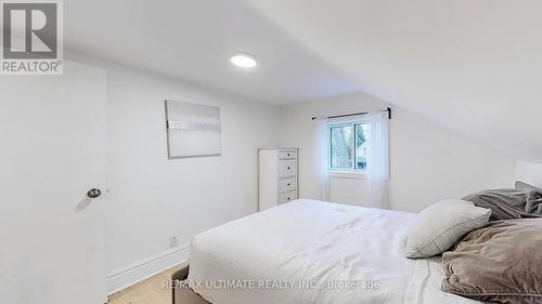 70 Argyle Street, Stratford, ON - Indoor Photo Showing Bedroom