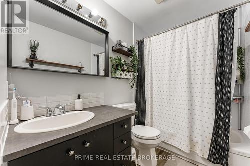 63 - 226 Highview Avenue W, London, ON - Indoor Photo Showing Bathroom