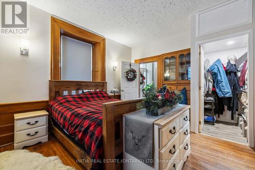 312621 Highway 6, Southgate, ON - Indoor Photo Showing Bedroom