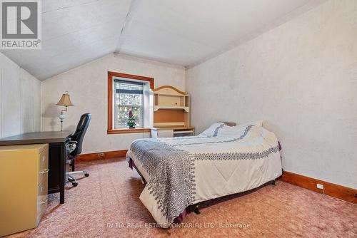 312621 Highway 6, Southgate, ON - Indoor Photo Showing Bedroom