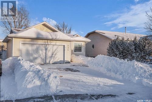 235 Beerling Crescent, Saskatoon, SK - Outdoor