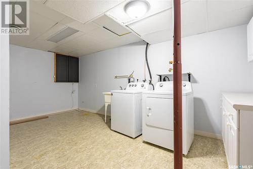 235 Beerling Crescent, Saskatoon, SK - Indoor Photo Showing Laundry Room