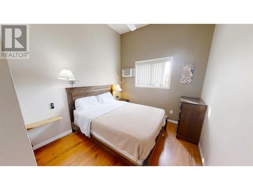 Bedroom 1 - 1028 Lakeshore Drive Unit# 221, Penticton, BC - Indoor Photo Showing Bedroom