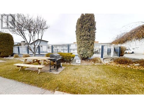 BBQ area - 1028 Lakeshore Drive Unit# 221, Penticton, BC - Outdoor