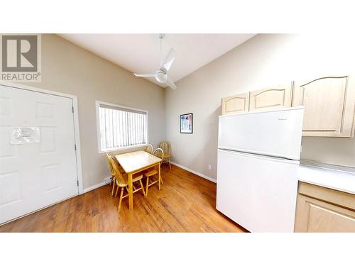 dining area - 1028 Lakeshore Drive Unit# 221, Penticton, BC - Indoor