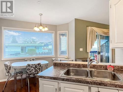 10500 Orchard Crescent Unit# 4, Summerland, BC - Indoor Photo Showing Kitchen With Double Sink