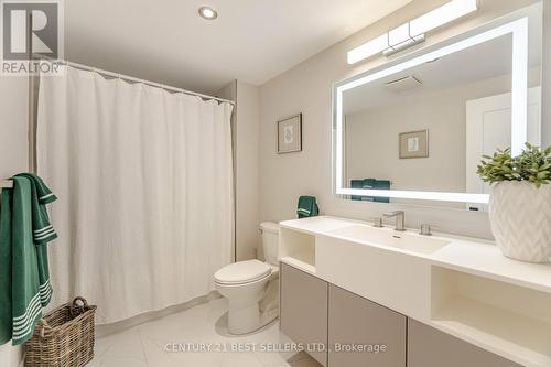 2667 Thorn Lodge Drive, Mississauga, ON - Indoor Photo Showing Bathroom