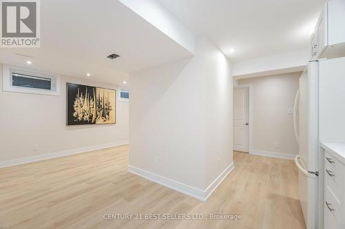 2667 Thorn Lodge Drive, Mississauga, ON - Indoor Photo Showing Other Room