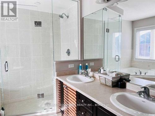 31 Pisanelli Avenue, Markham, ON - Indoor Photo Showing Bathroom