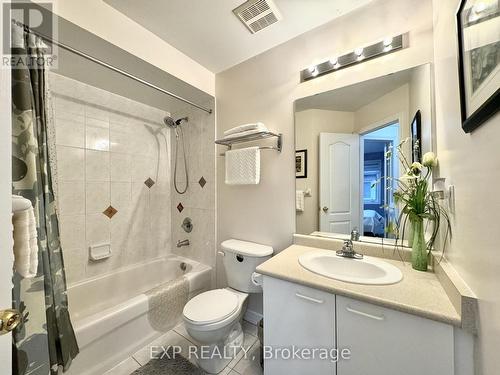 Th7 - 9133 Bayview Avenue, Richmond Hill, ON - Indoor Photo Showing Bathroom