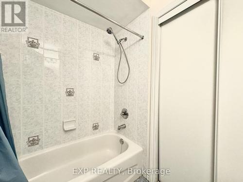 Th7 - 9133 Bayview Avenue, Richmond Hill, ON - Indoor Photo Showing Bathroom