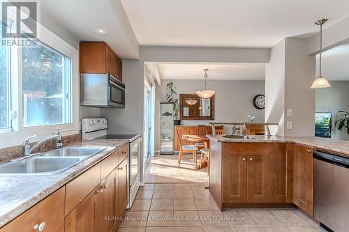 605 Big Bay Point Road, Barrie, ON - Indoor Photo Showing Kitchen With Double Sink