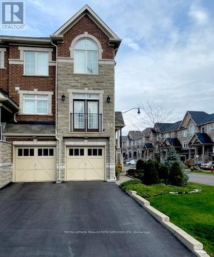 25 Rockman Crescent W, Brampton, ON - Outdoor With Facade