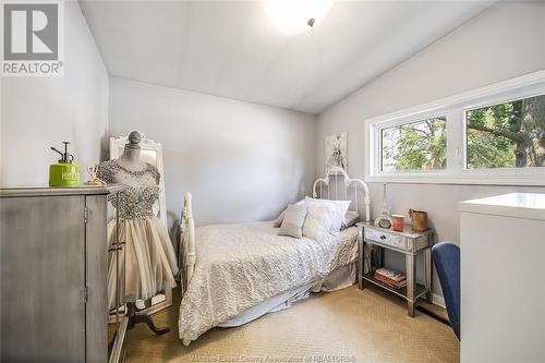 32 Melrose Avenue, Leamington, ON - Indoor Photo Showing Bedroom