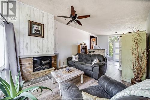 32 Melrose Avenue, Leamington, ON - Indoor Photo Showing Living Room With Fireplace