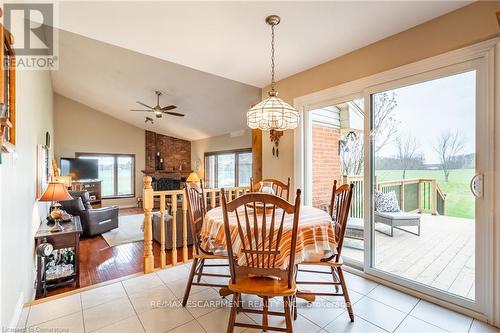 6166 Sinclairville Road, Hamilton, ON - Indoor Photo Showing Dining Room