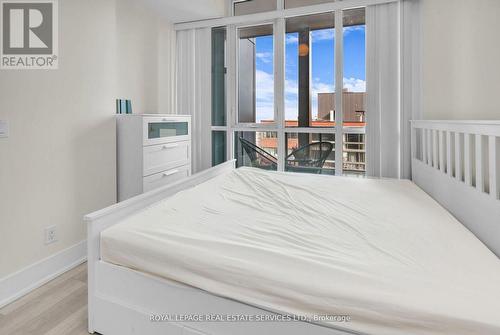 1405 - 32 Davenport Road, Toronto, ON - Indoor Photo Showing Bedroom