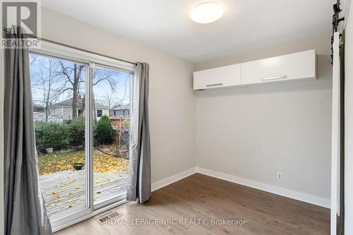 75 Argyle Crescent, St. Catharines (450 - E. Chester), ON - Indoor Photo Showing Other Room