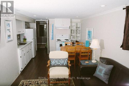 75 Argyle Crescent, St. Catharines (450 - E. Chester), ON - Indoor Photo Showing Other Room