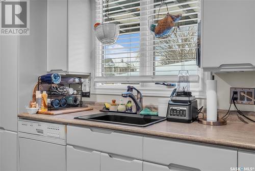 1634 Early Drive, Saskatoon, SK - Indoor Photo Showing Kitchen