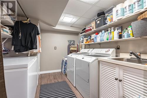 1634 Early Drive, Saskatoon, SK - Indoor Photo Showing Laundry Room