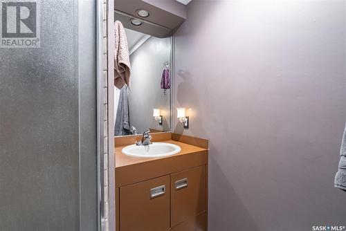 1634 Early Drive, Saskatoon, SK - Indoor Photo Showing Bathroom