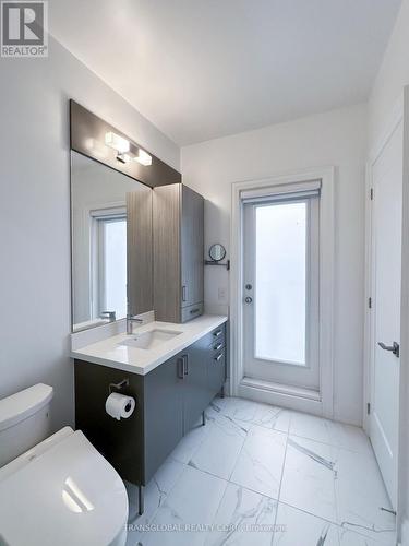 Th42 - 55 Gandhi Lane, Markham, ON - Indoor Photo Showing Bathroom