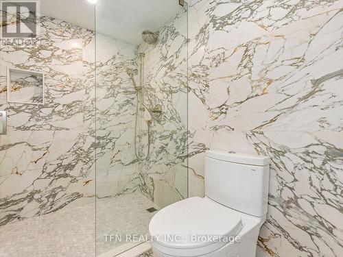 1701 - 63 St Clair Avenue W, Toronto, ON -  Photo Showing Bathroom