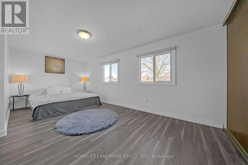 17 Pebblewood Avenue, Toronto, ON - Indoor Photo Showing Bedroom