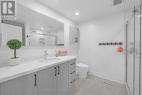 17 Pebblewood Avenue, Toronto, ON - Indoor Photo Showing Bathroom