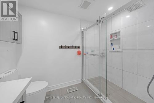 17 Pebblewood Avenue, Toronto, ON - Indoor Photo Showing Bathroom