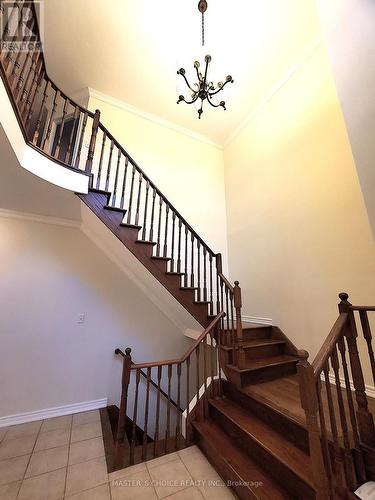 41 Grand Oak Drive, Richmond Hill, ON - Indoor Photo Showing Other Room