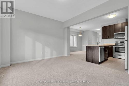 4282 Shuttleworth Drive, Niagara Falls, ON - Indoor Photo Showing Kitchen