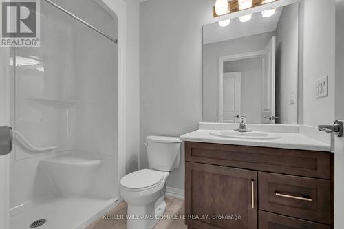 4282 Shuttleworth Drive, Niagara Falls, ON - Indoor Photo Showing Bathroom