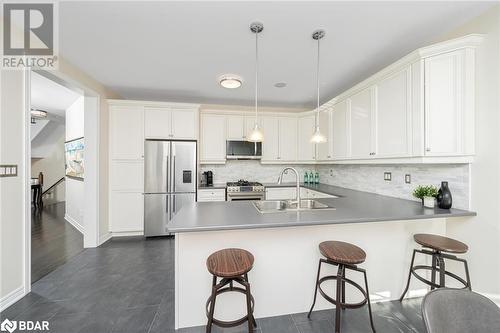 13 Beacon Hill Drive, Brampton, ON - Indoor Photo Showing Kitchen With Stainless Steel Kitchen With Double Sink With Upgraded Kitchen