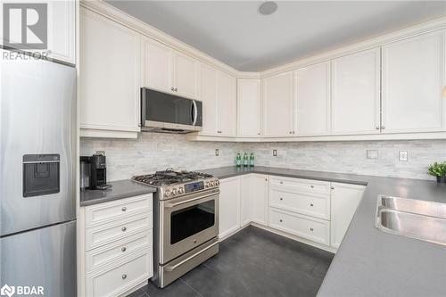 13 Beacon Hill Drive, Brampton, ON - Indoor Photo Showing Kitchen With Double Sink