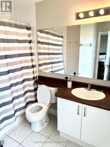 2467 Springforest Drive, Oakville, ON - Indoor Photo Showing Bathroom