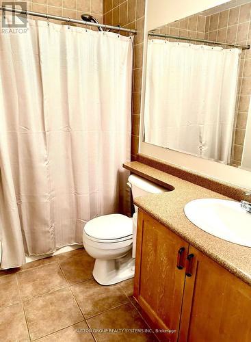 2467 Springforest Drive, Oakville, ON - Indoor Photo Showing Bathroom