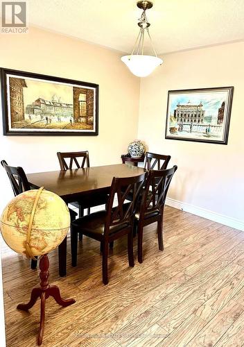 2467 Springforest Drive, Oakville, ON - Indoor Photo Showing Dining Room