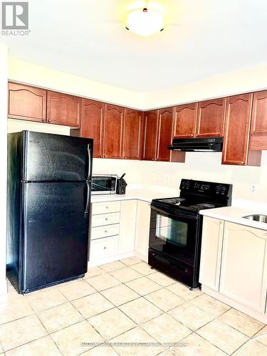 2467 Springforest Drive, Oakville, ON - Indoor Photo Showing Kitchen