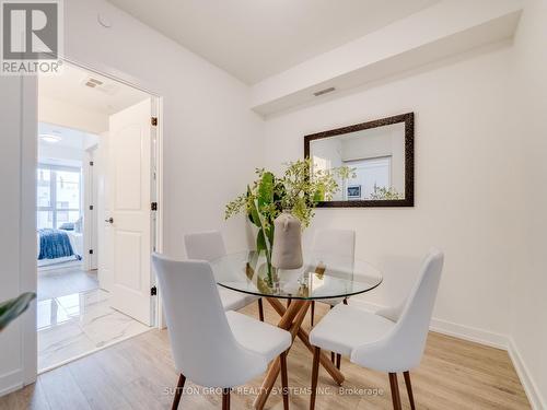 413 - 345 Wheat Boom Drive, Oakville, ON - Indoor Photo Showing Dining Room