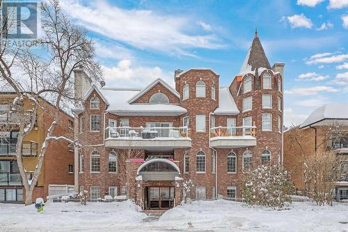 304, 916 19 Avenue Sw, Calgary, AB - Outdoor With Balcony With Facade