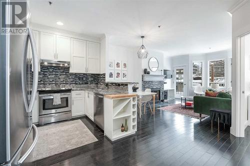 304, 916 19 Avenue Sw, Calgary, AB - Indoor Photo Showing Kitchen With Stainless Steel Kitchen With Upgraded Kitchen