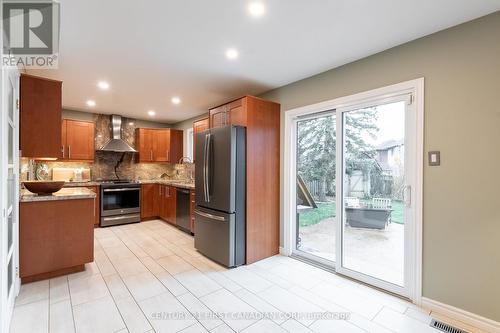 15 Parkside Crescent, London, ON - Indoor Photo Showing Kitchen With Stainless Steel Kitchen