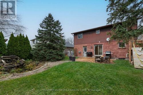 15 Parkside Crescent, London, ON - Outdoor With Exterior