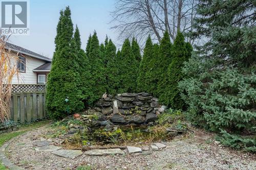 15 Parkside Crescent, London, ON - Outdoor