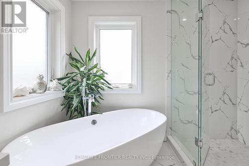 6 Raintree Crescent, Richmond Hill, ON - Indoor Photo Showing Bathroom